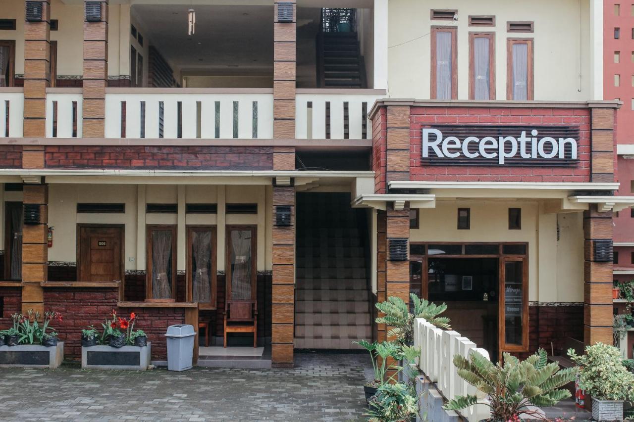 Sm Bromo Hotel Probolinggo Exterior foto